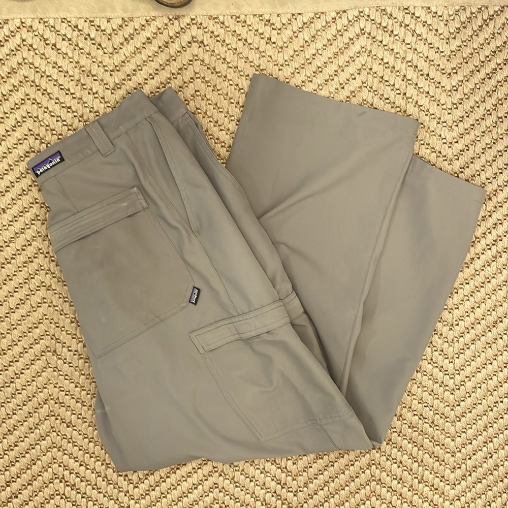 Patagonia - Wide Legged Baggy Track Pants - Grey / Green - 38